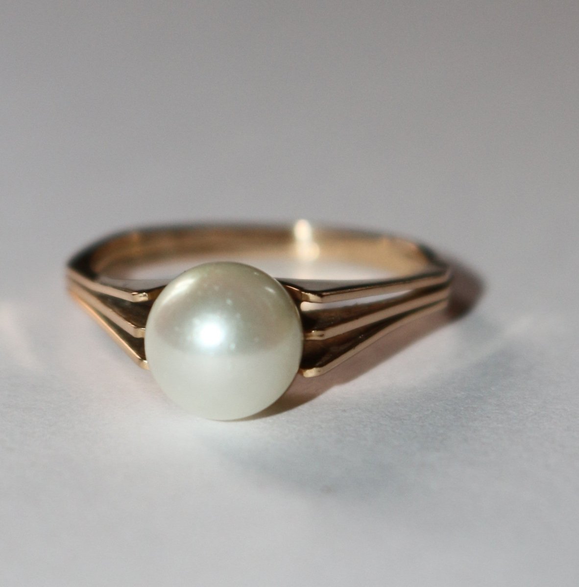 Bague en or jaune et perle de culture - Castafiore