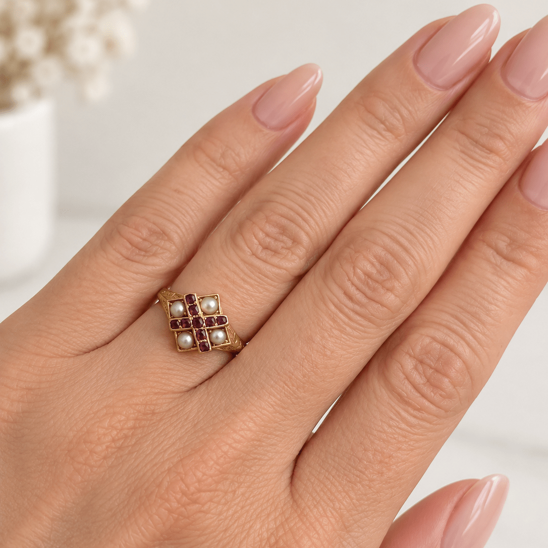 Bague en or jaune et perles - Castafiore