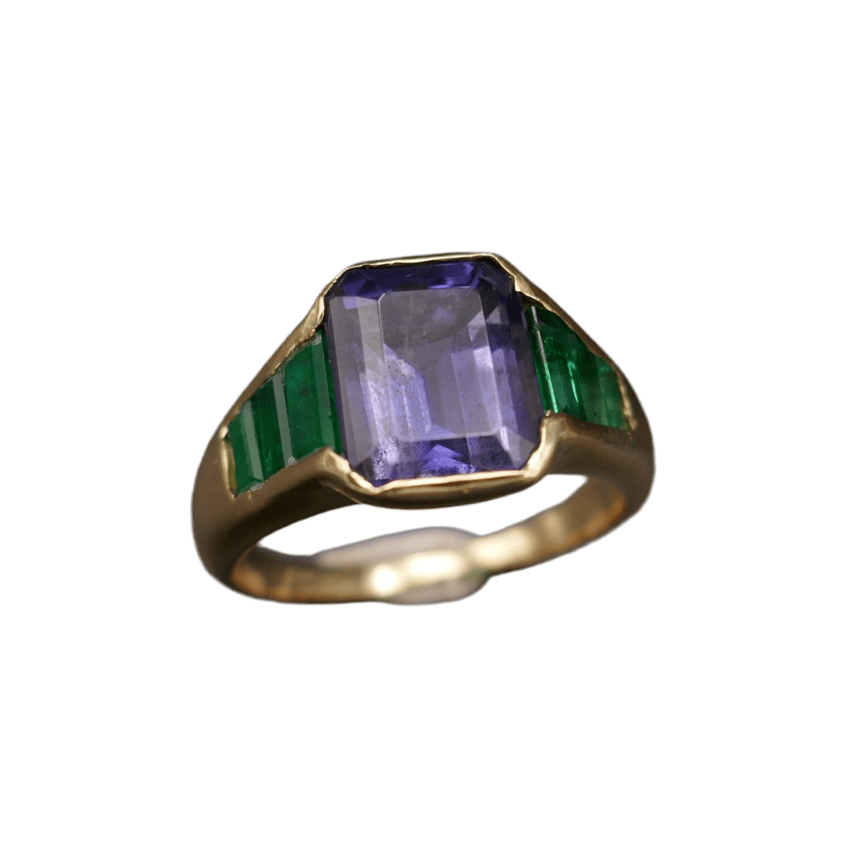 Bague en or jaune, iolite et émeraudes - Castafiore