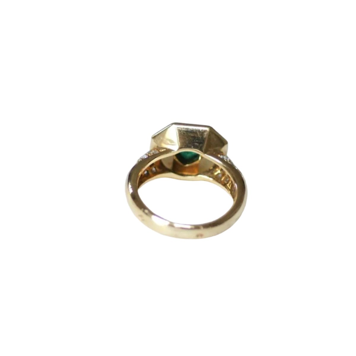 Bague en or jaune, nacre, émeraude, et diamants - Castafiore