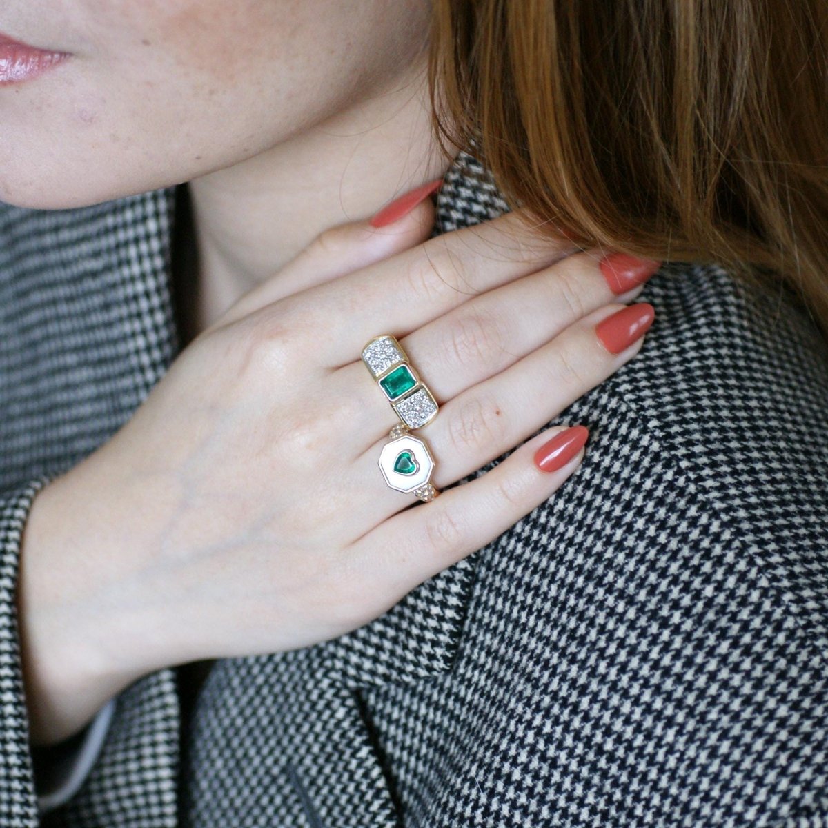 Bague en or jaune, or blanc, émeraude, et diamants - Castafiore