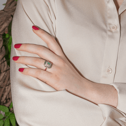 Bague en or jaune, or blanc, émeraudes et diamants - Castafiore