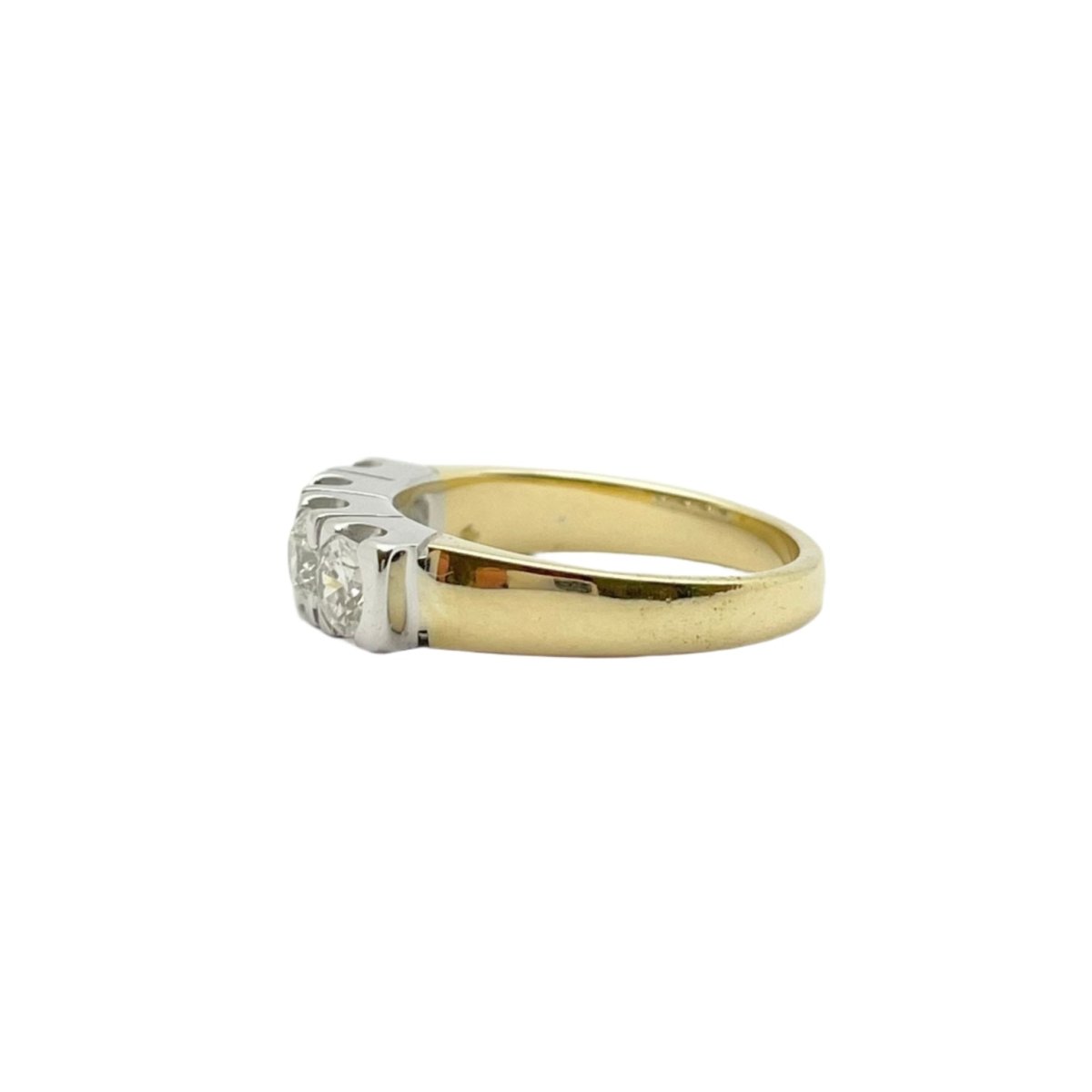 Bague en or jaune, or blanc et diamants - Castafiore