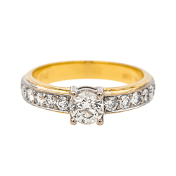 Bague en or jaune, or blanc et diamants - Castafiore