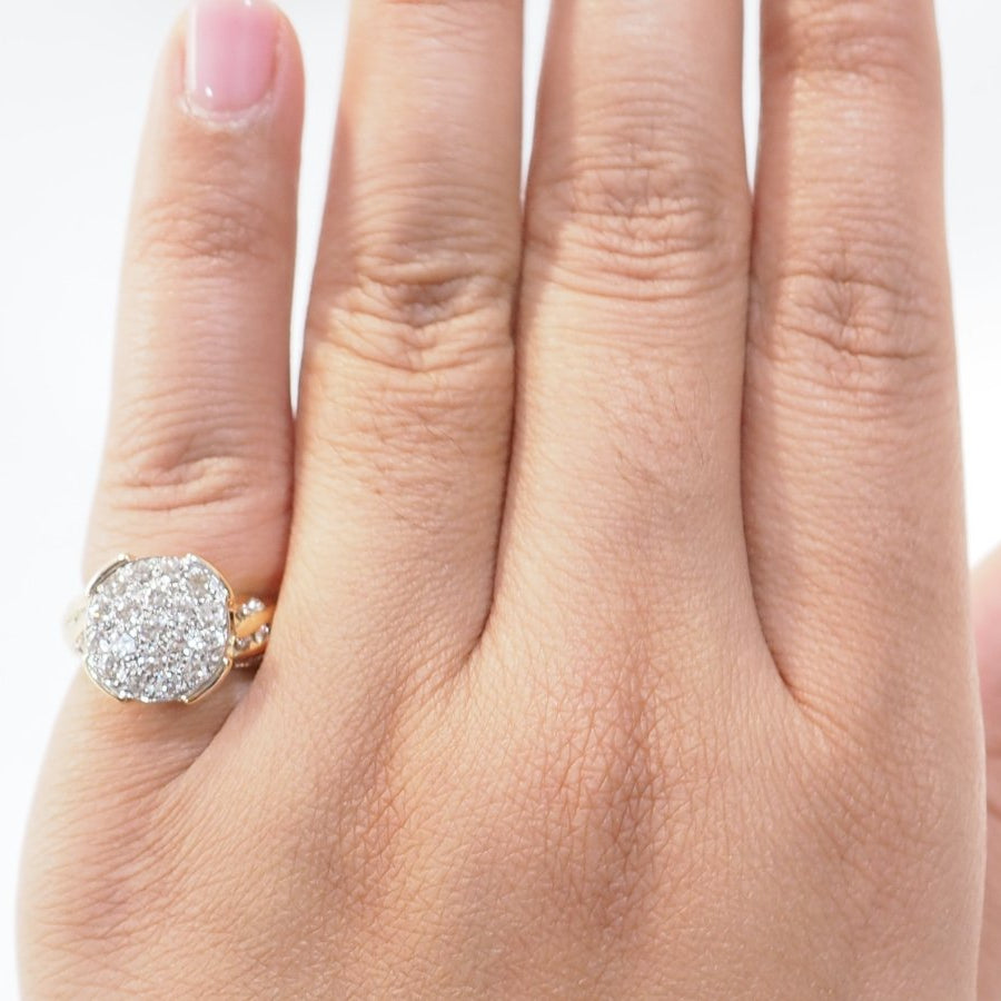 Bague en or jaune pavage de diamants - Castafiore