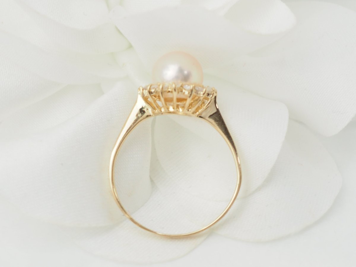 Bague en or jaune, perle de culture et diamants - Castafiore