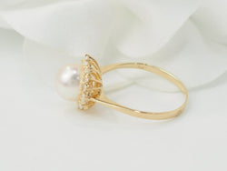 Bague en or jaune, perle de culture et diamants - Castafiore