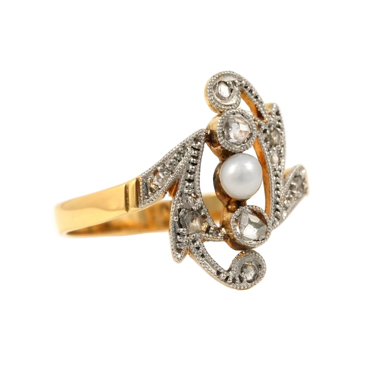 Bague en or jaune, perle et diamants - Castafiore
