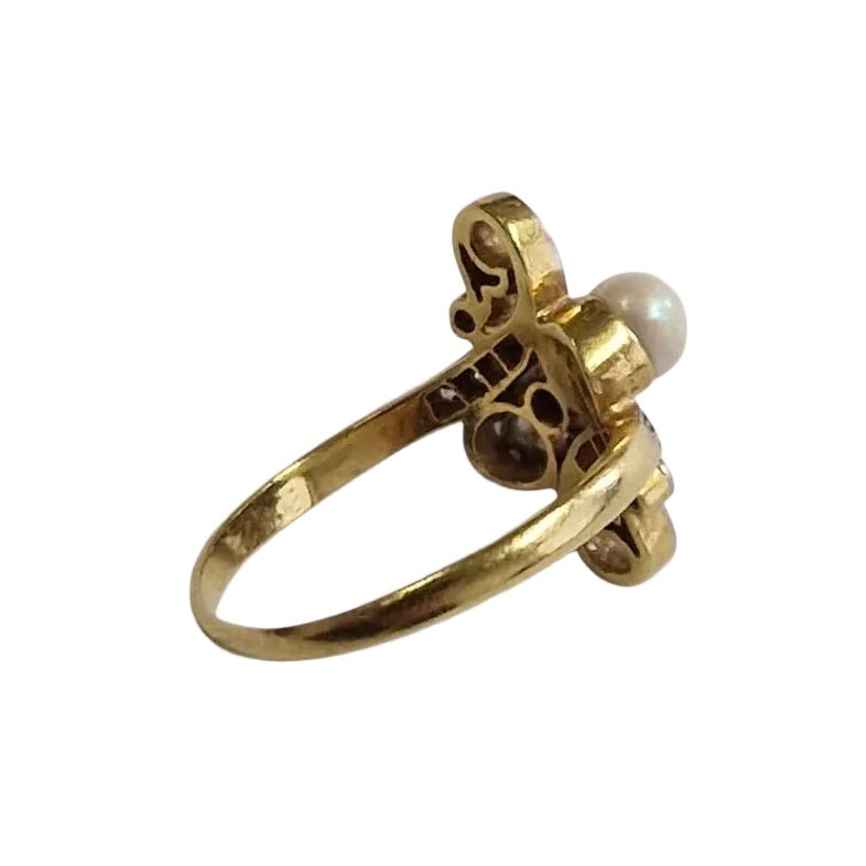Bague en or jaune, perle et diamants - Castafiore