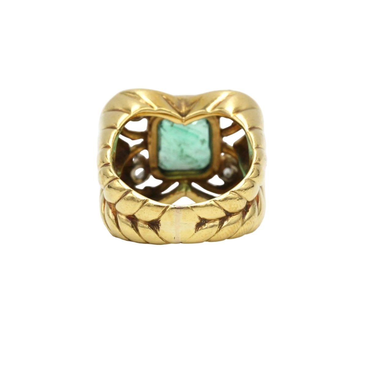 Bague en or jaune, platine, émeraude et diamants - Castafiore