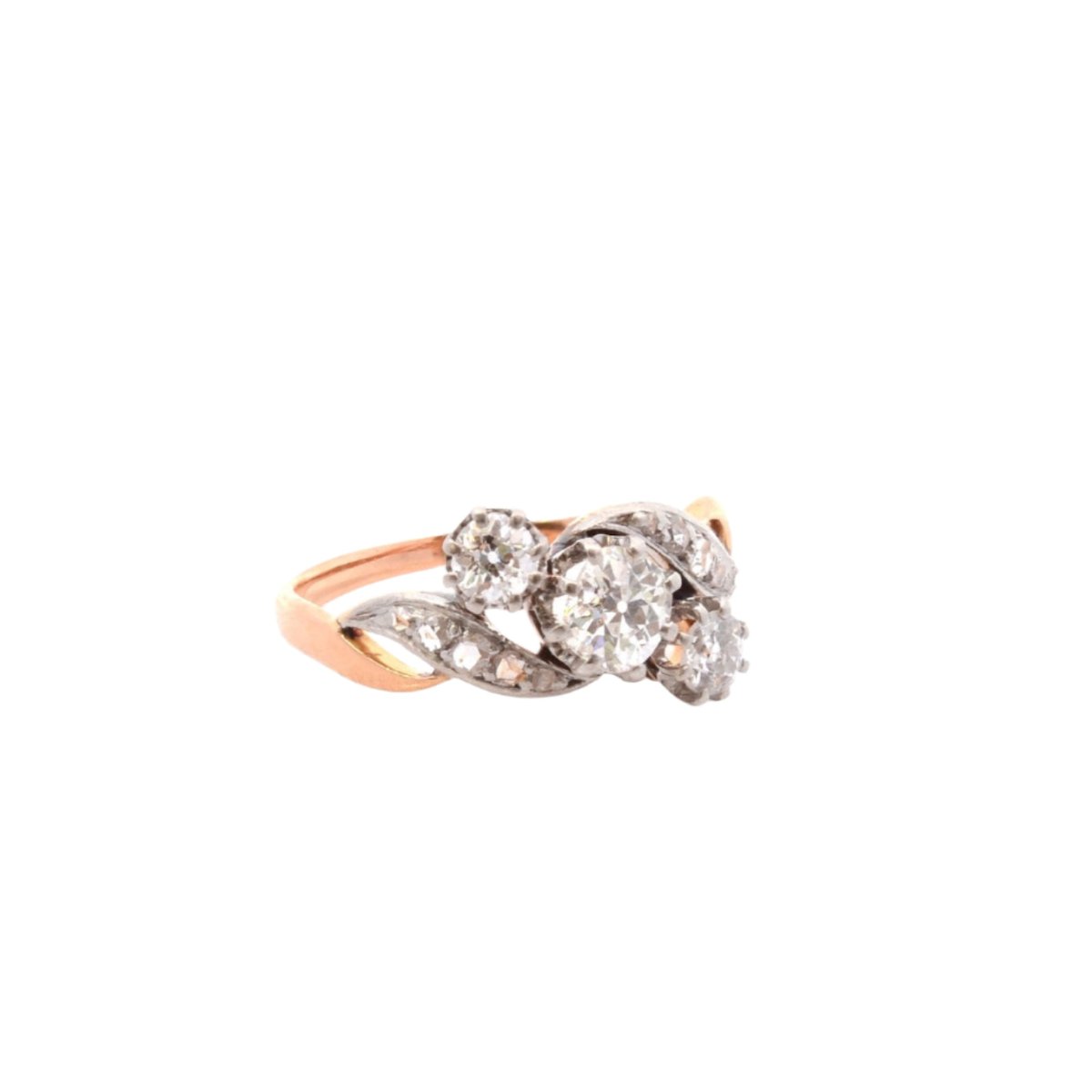 Bague en or jaune, platine et diamants - Castafiore