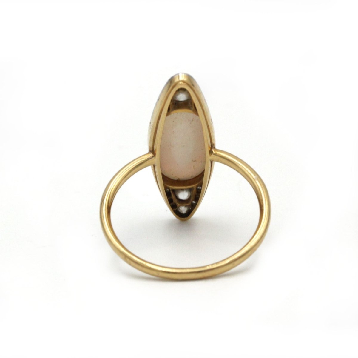 Bague en or jaune, platine, opale et diamants - Castafiore