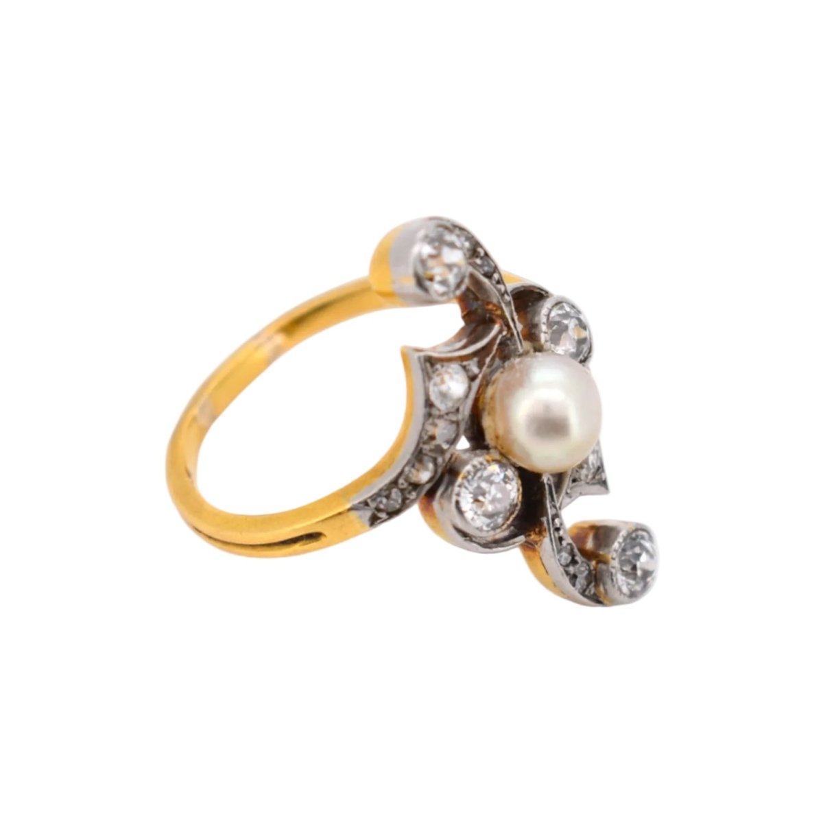 Bague en or jaune, platine, perle et diamants - Castafiore