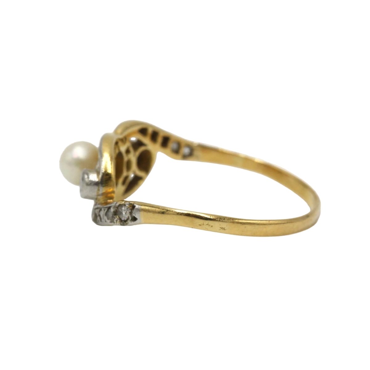 Bague en or jaune, platine, perle et diamants - Castafiore