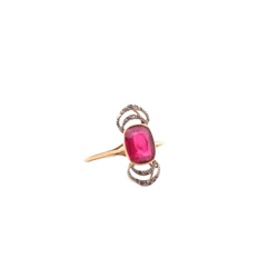 Bague en or jaune, platine, rubis et diamants - Castafiore