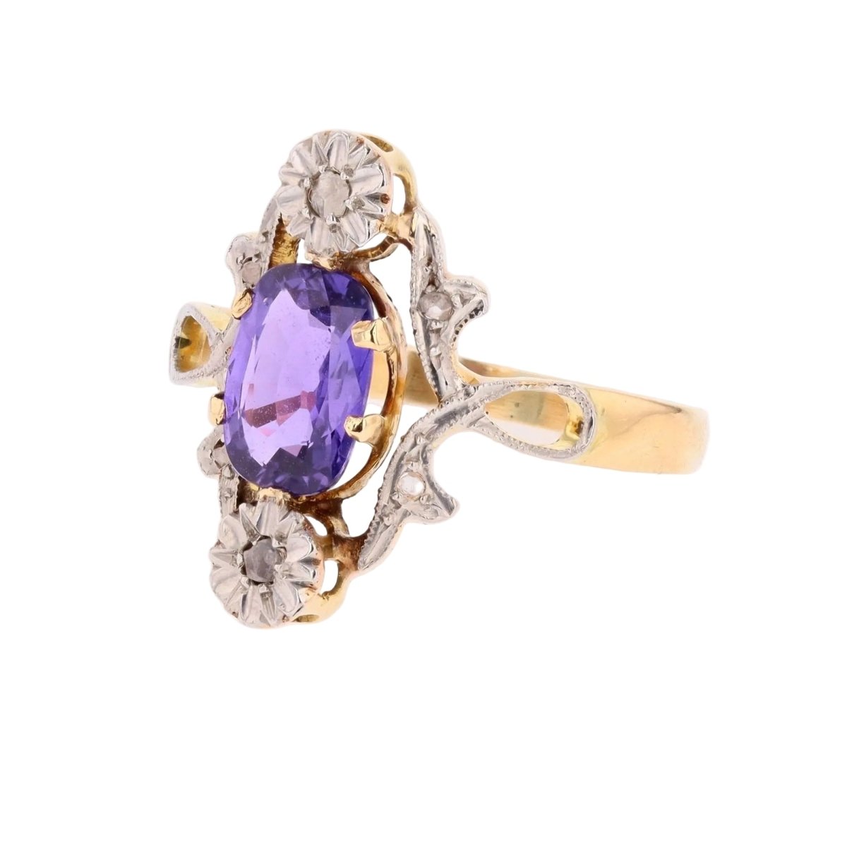 Bague en or jaune, platine, saphir et diamants - Castafiore