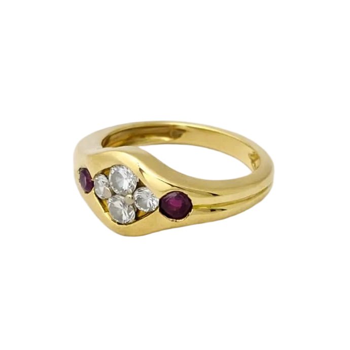 Bague en or jaune, rubis et diamants - Castafiore