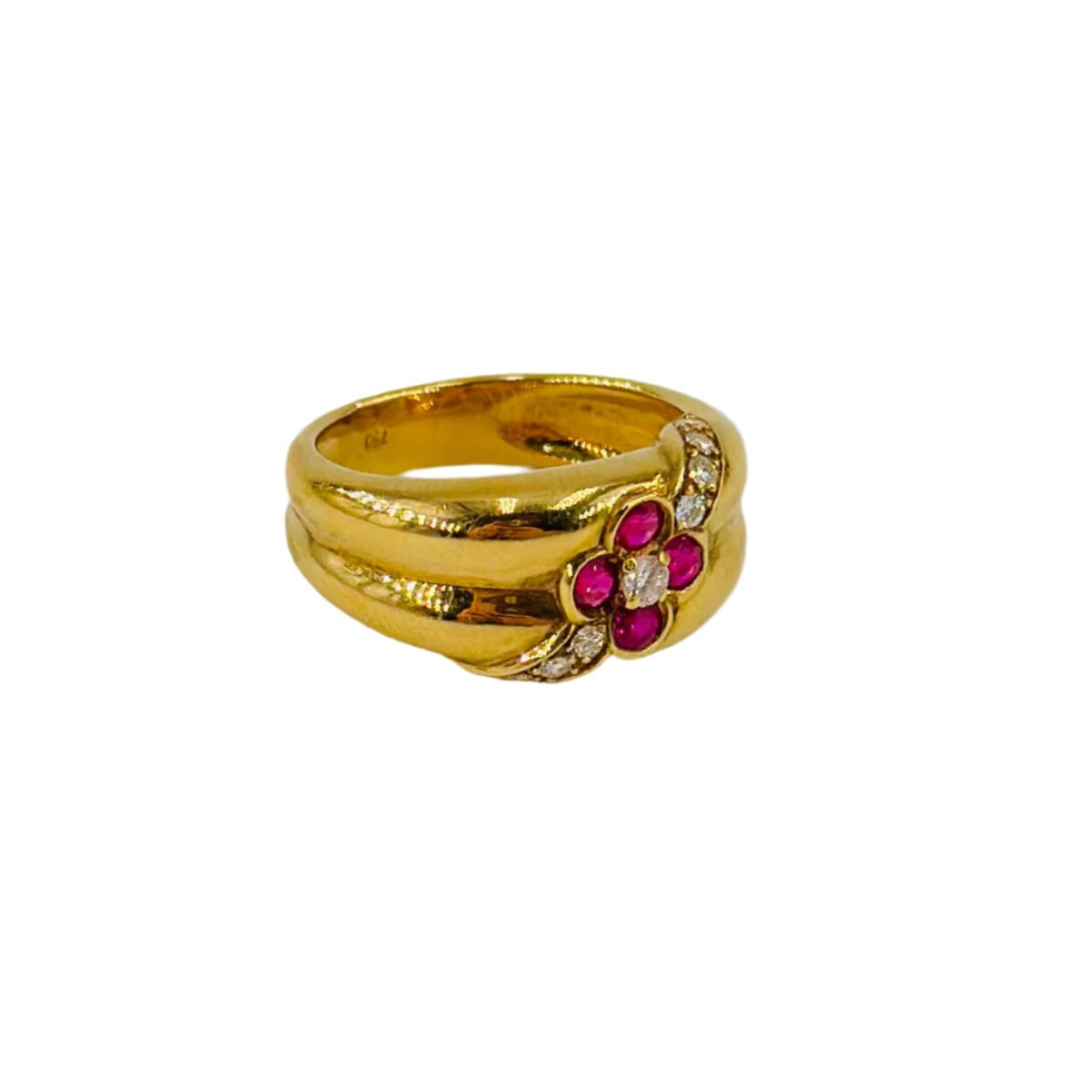 Bague en or jaune, rubis et diamants - Castafiore