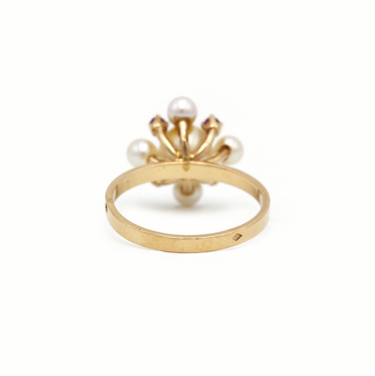 Bague en or jaune, rubis et perles - Castafiore