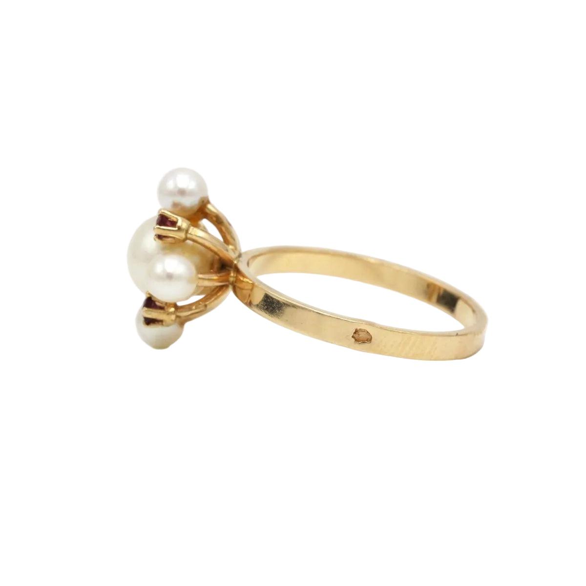 Bague en or jaune, rubis et perles - Castafiore