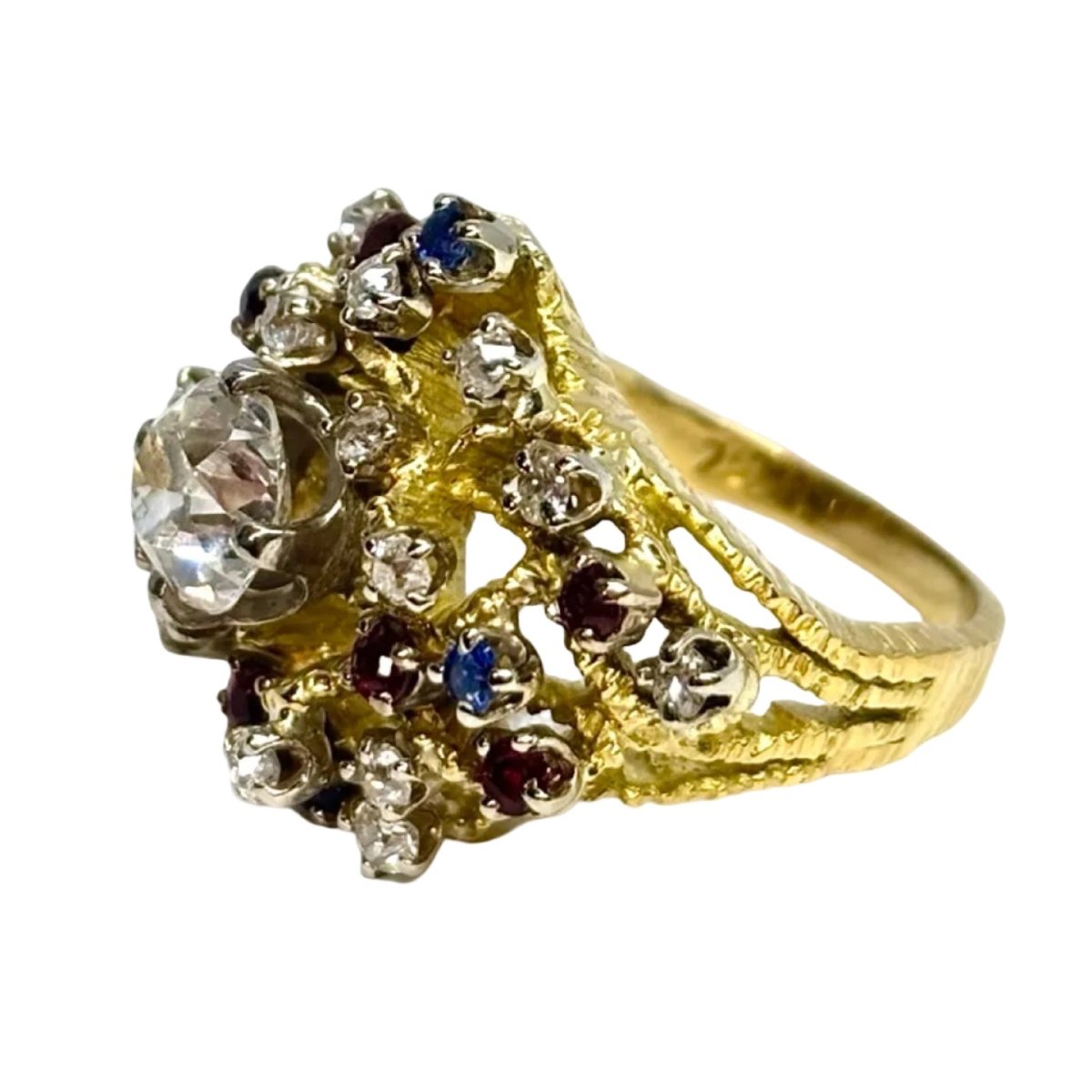 Bague en or jaune, rubis, saphirs et diamants - Castafiore