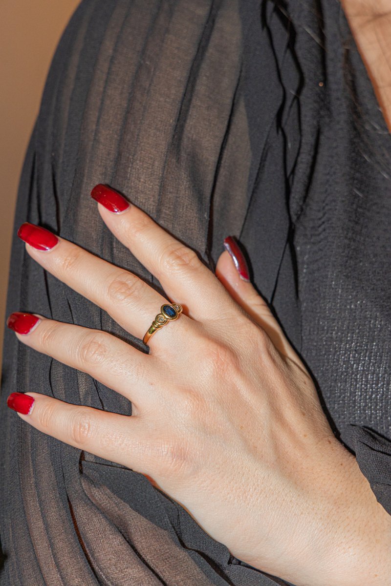 Bague en or jaune, saphir et diamant - Castafiore