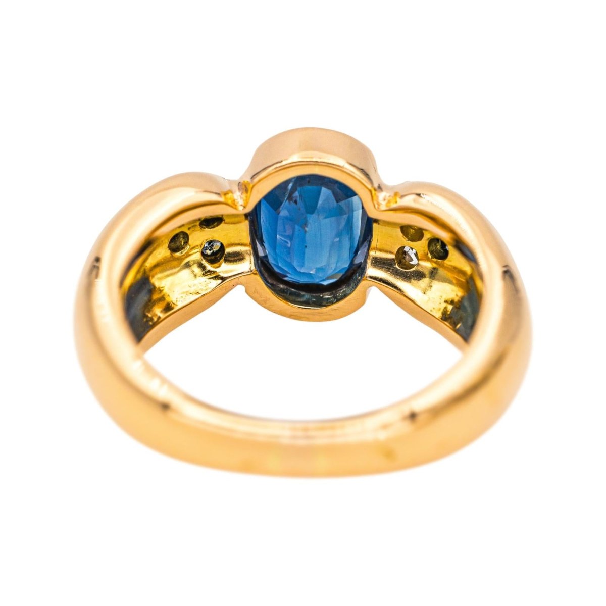 Bague en or jaune, saphir et diamants - Castafiore