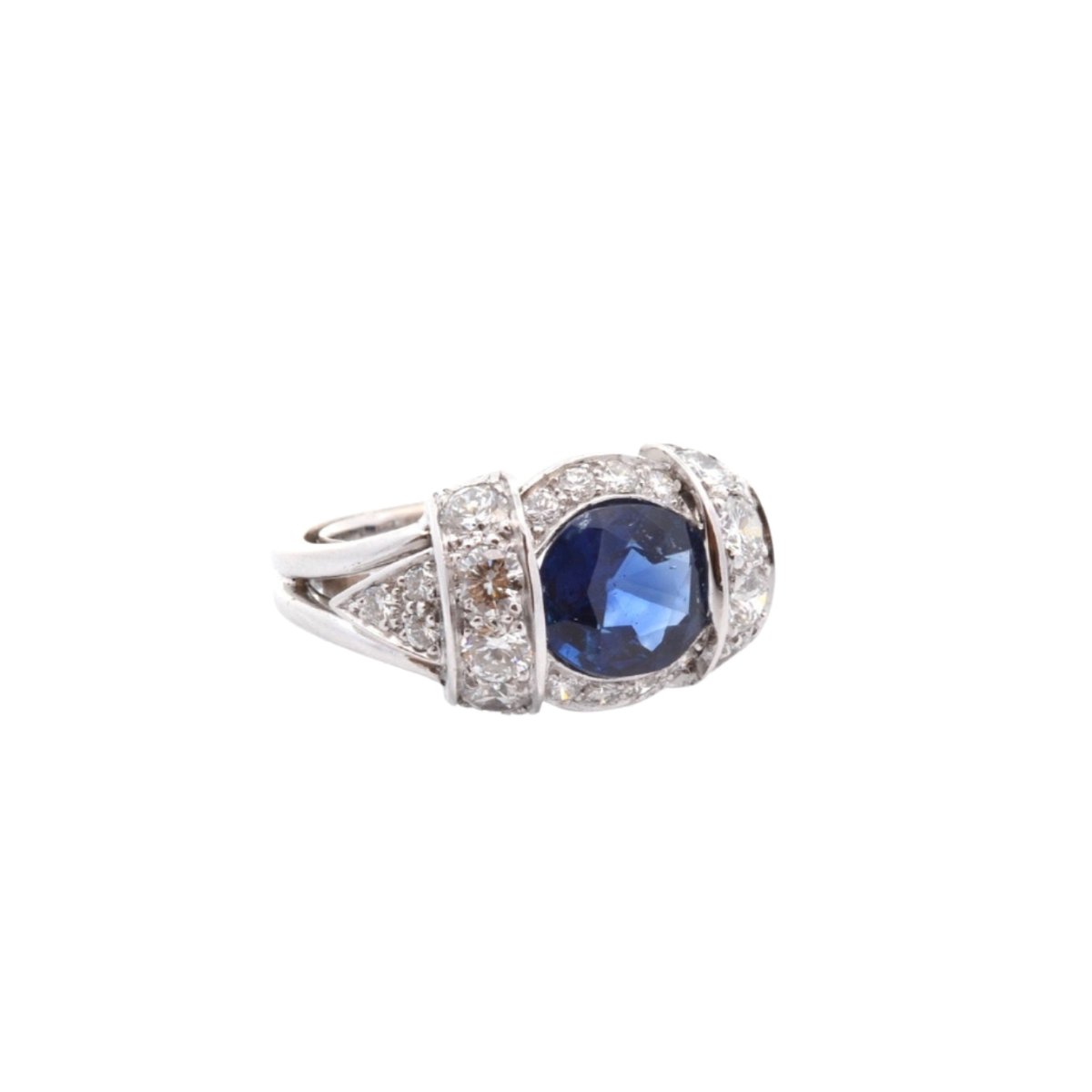 Bague en or jaune, saphir et diamants - Castafiore