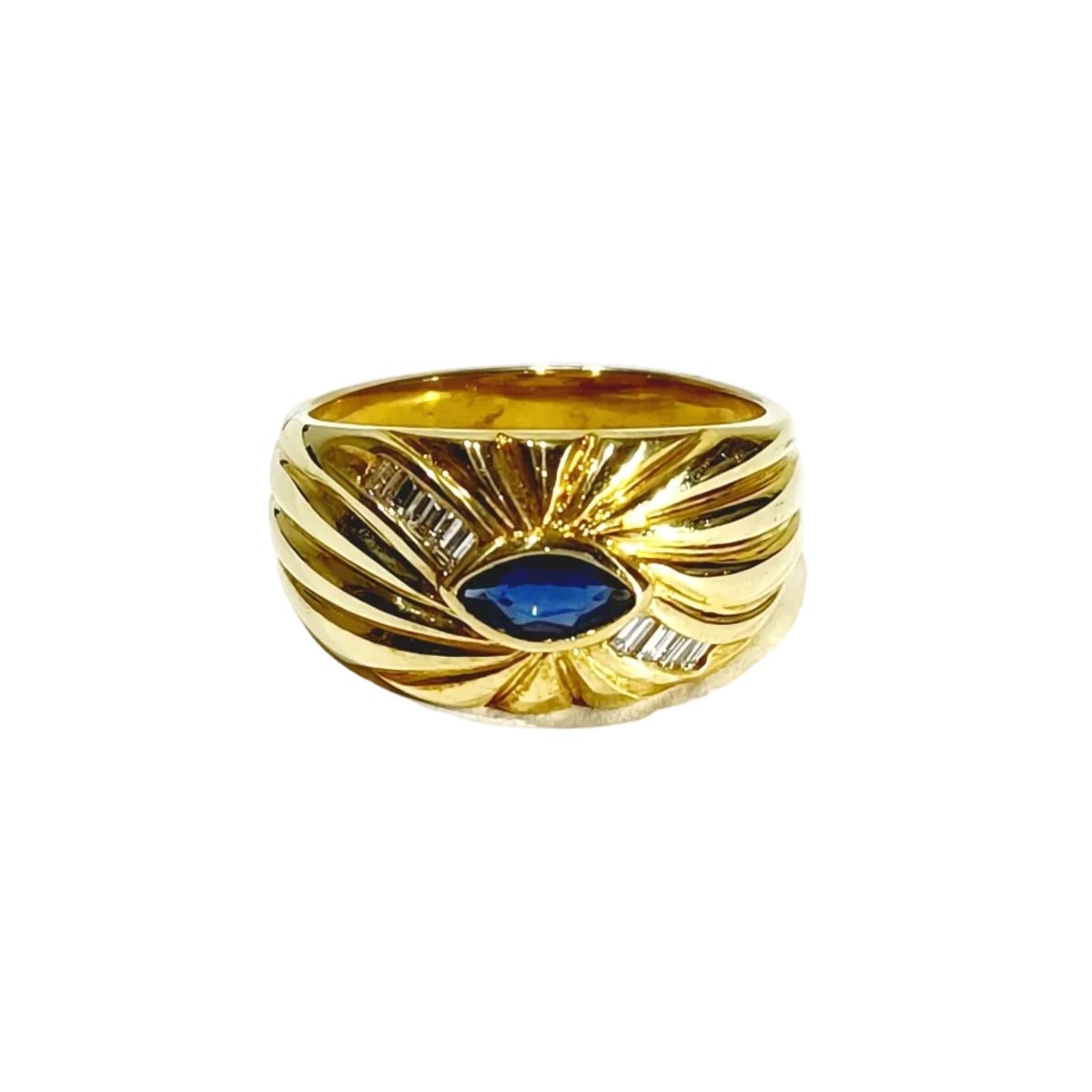 Bague en or jaune, saphir et diamants - Castafiore