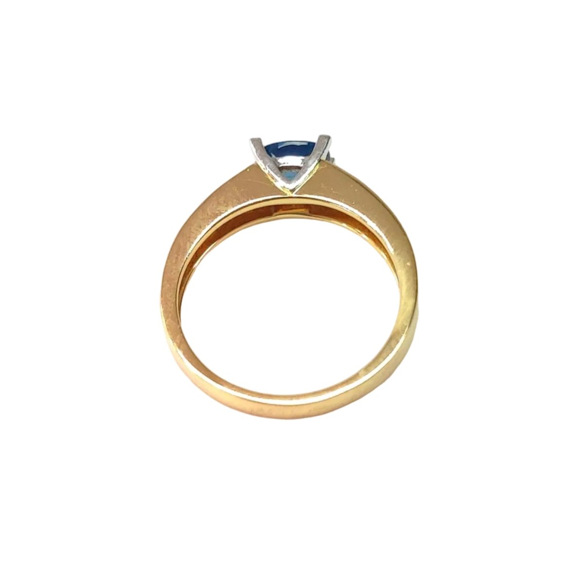 Bague en or jaune, saphir, et diamants - Castafiore