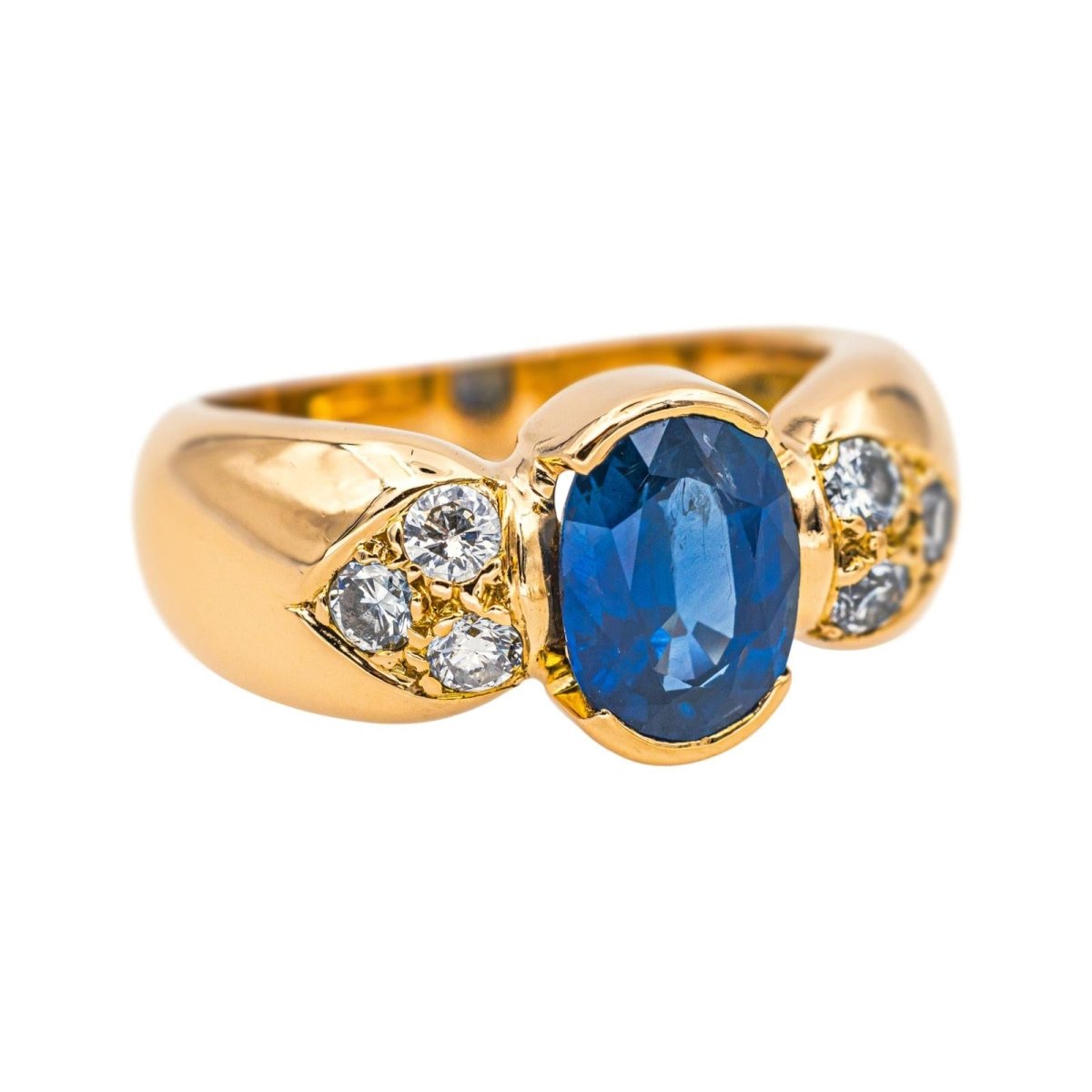 Bague en or jaune, saphir et diamants - Castafiore