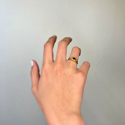 Bague en or jaune, saphir et diamants - Castafiore