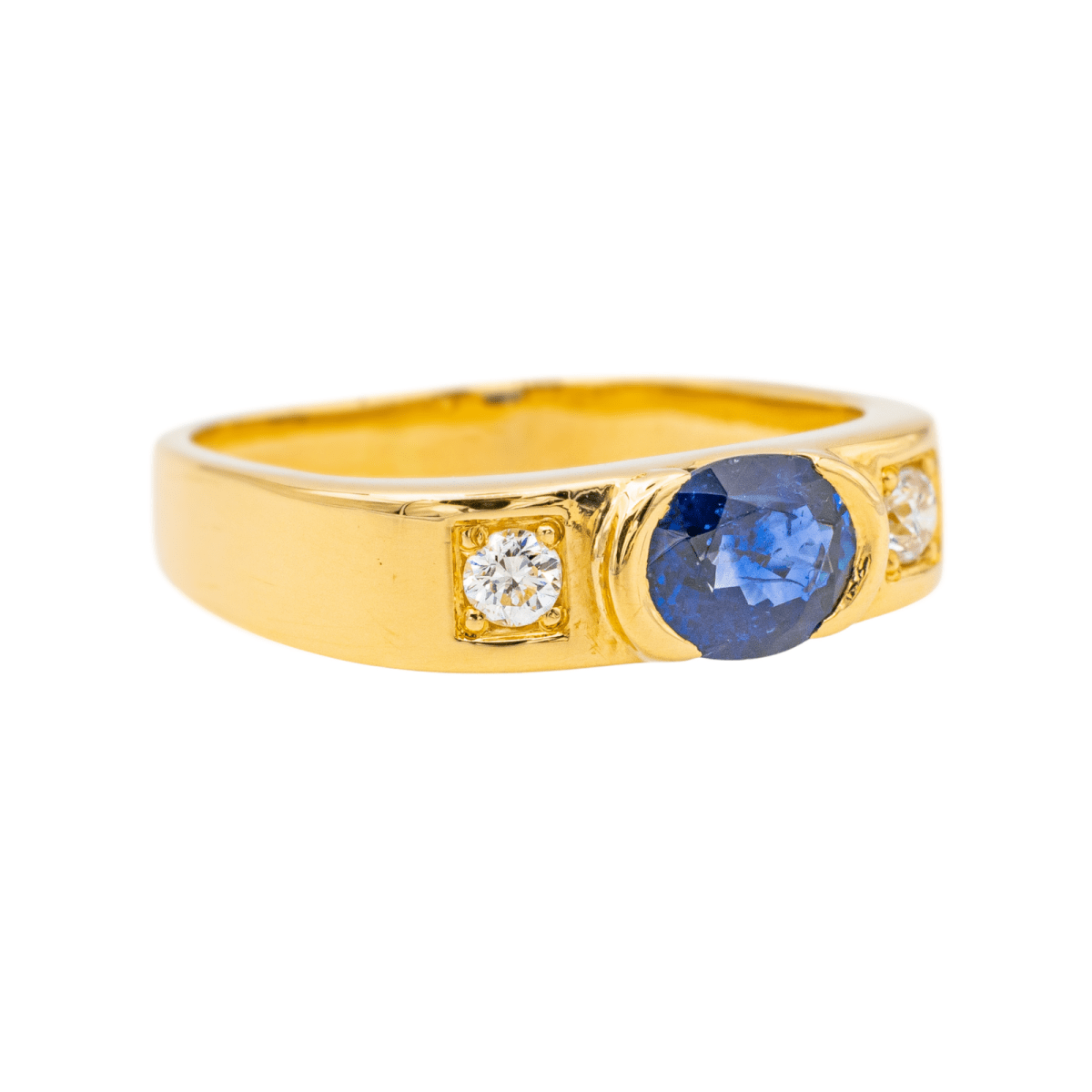 Bague en or jaune, saphir et diamants - Castafiore