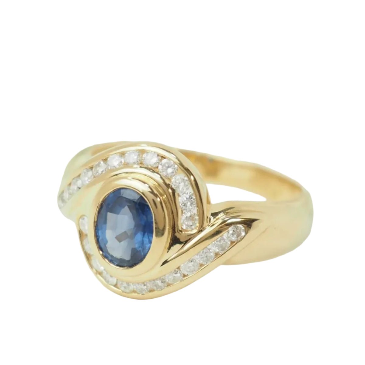 Bague en or jaune, saphir, et diamants - Castafiore