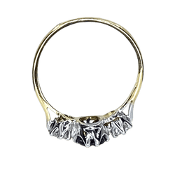 Bague en or jaune, saphir et diamants - Castafiore