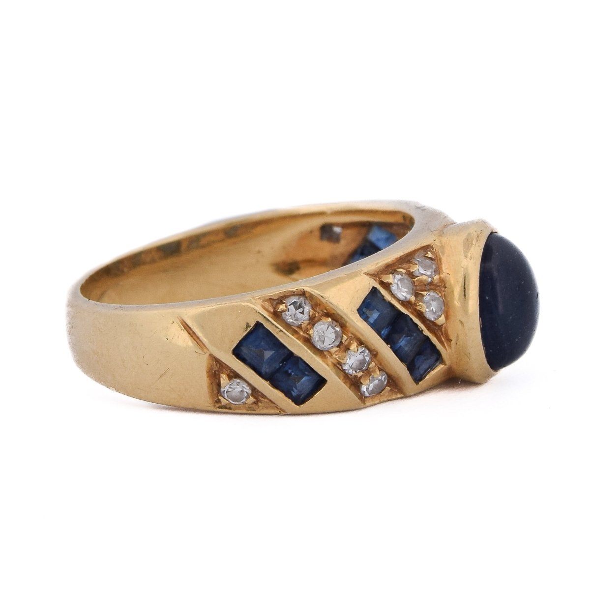 Bague en or jaune, saphirs et diamants - Castafiore