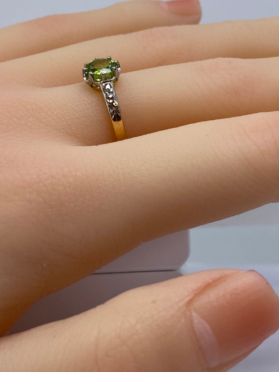 Bague en or , péridot et diamants vers 1900 - Castafiore