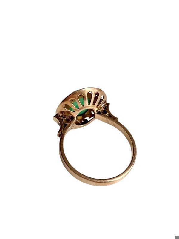 Bague en or rose 14k sertie d’une chrysoprase - Castafiore