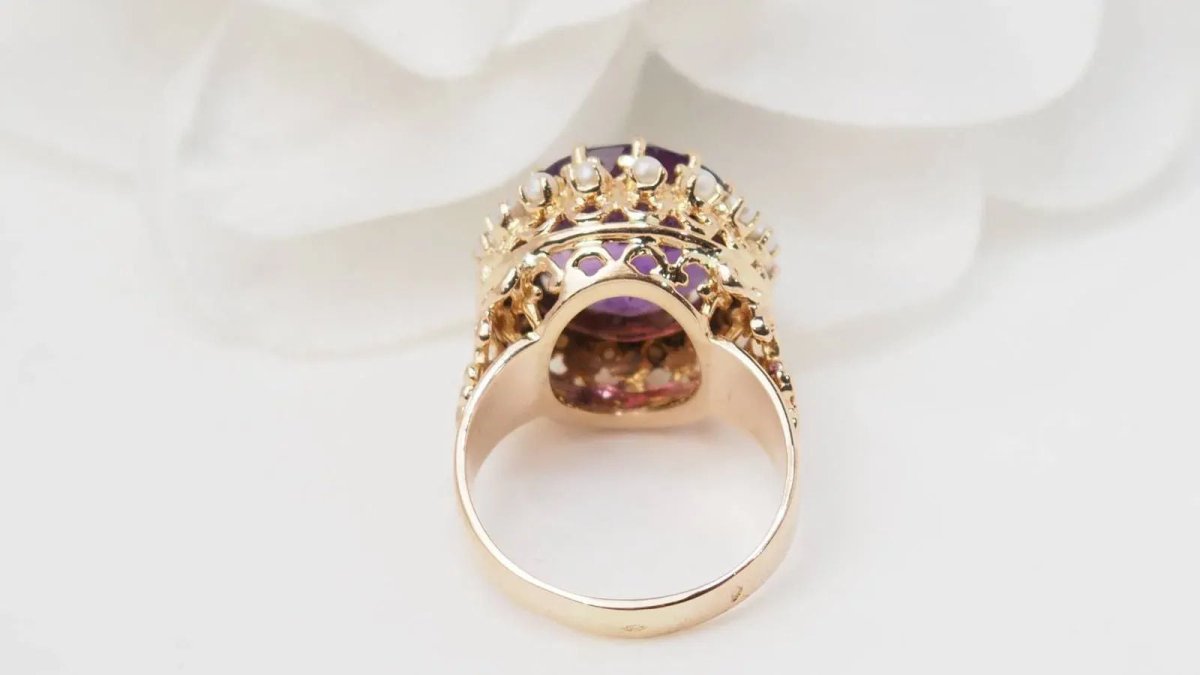 Bague en or rose, améthyste et perles fines - Castafiore