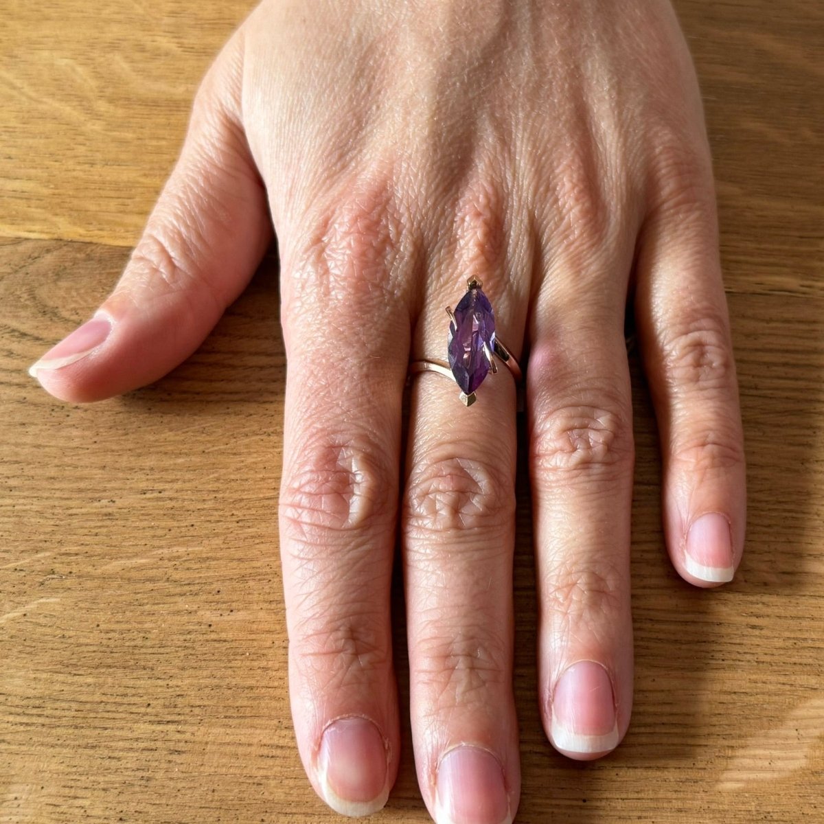 Bague en or rose et améthyste - Castafiore