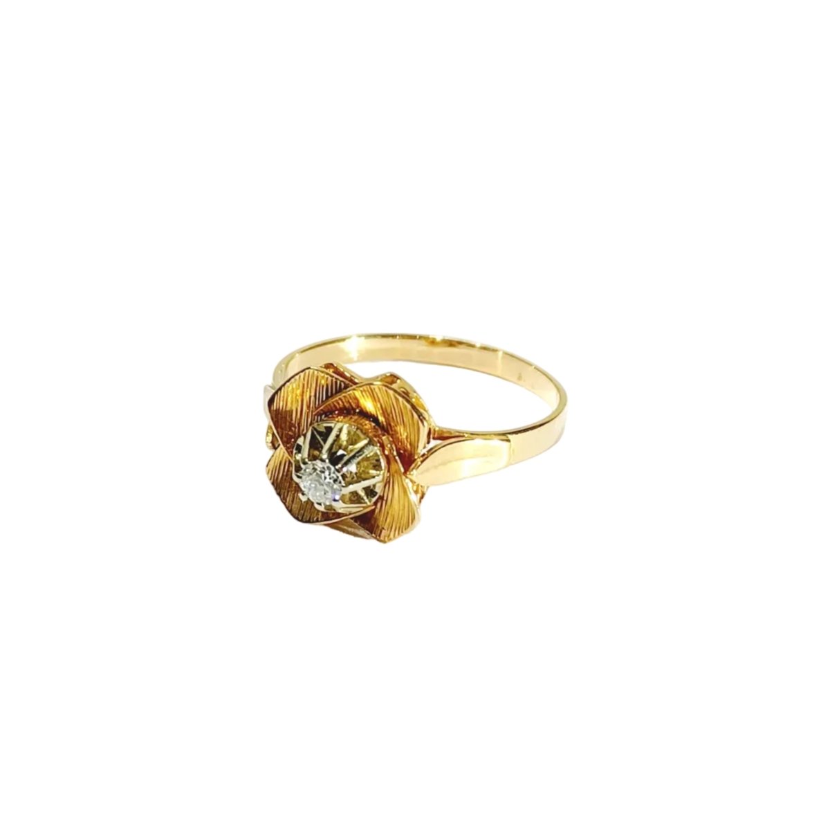 Bague en or rose et diamants - Castafiore