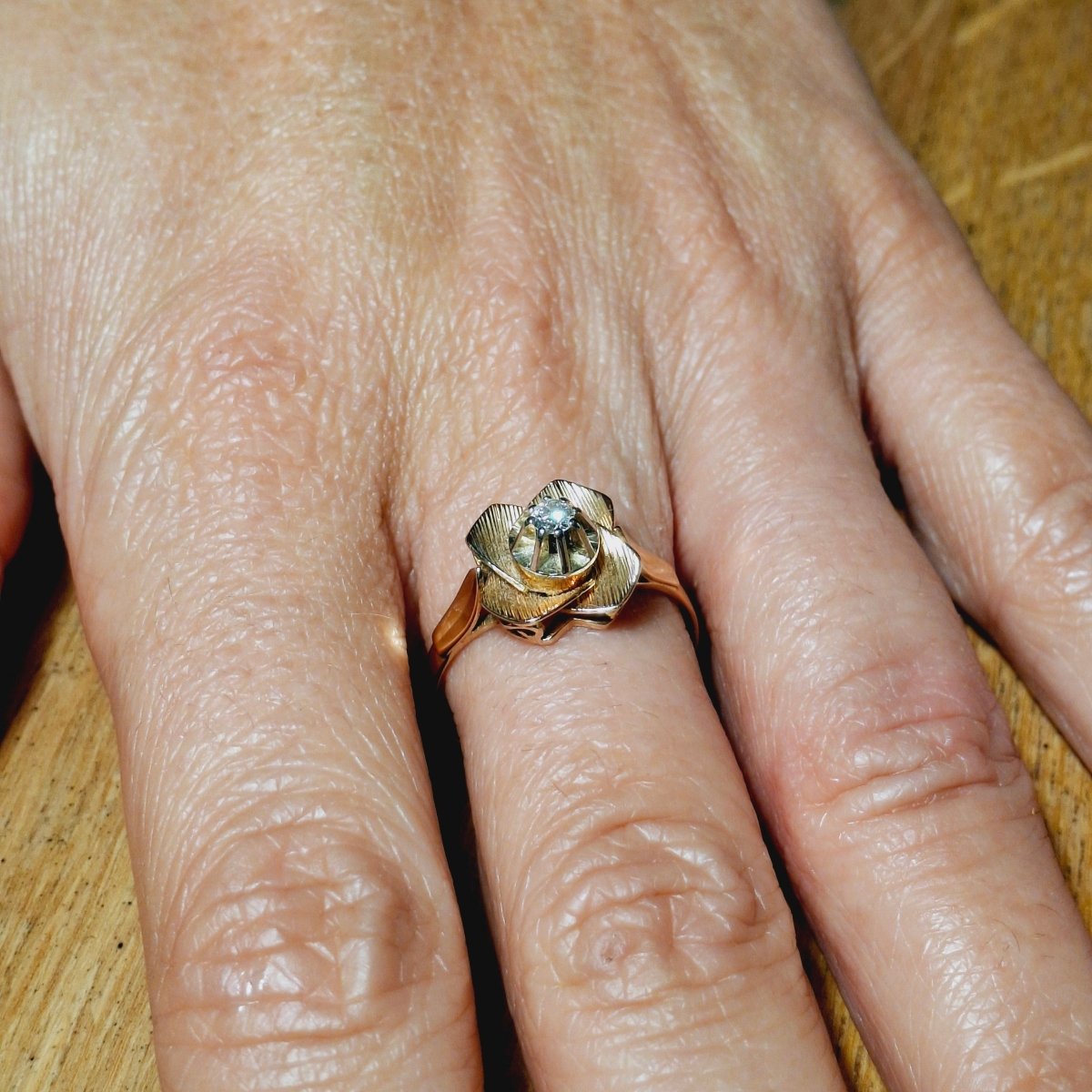 Bague en or rose et diamants - Castafiore