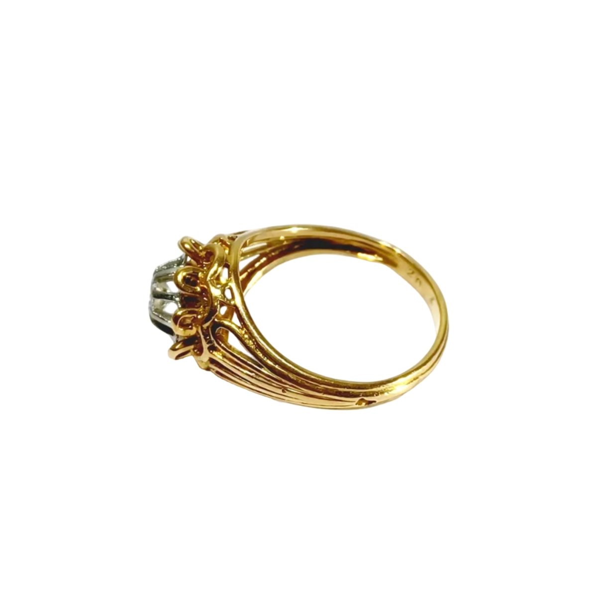 Bague en or rose et diamants - Castafiore