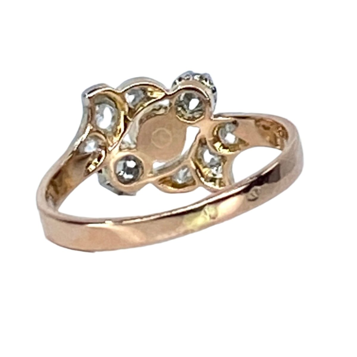 Bague en or rose, perle et diamants - Castafiore