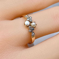 Bague en or rose, perles et diamants - Castafiore