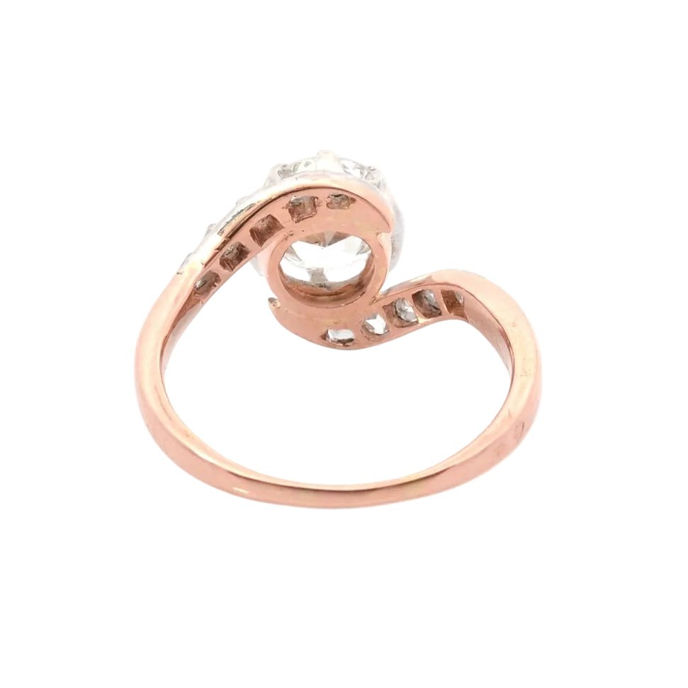 Bague en or rose, platine et diamants - Castafiore