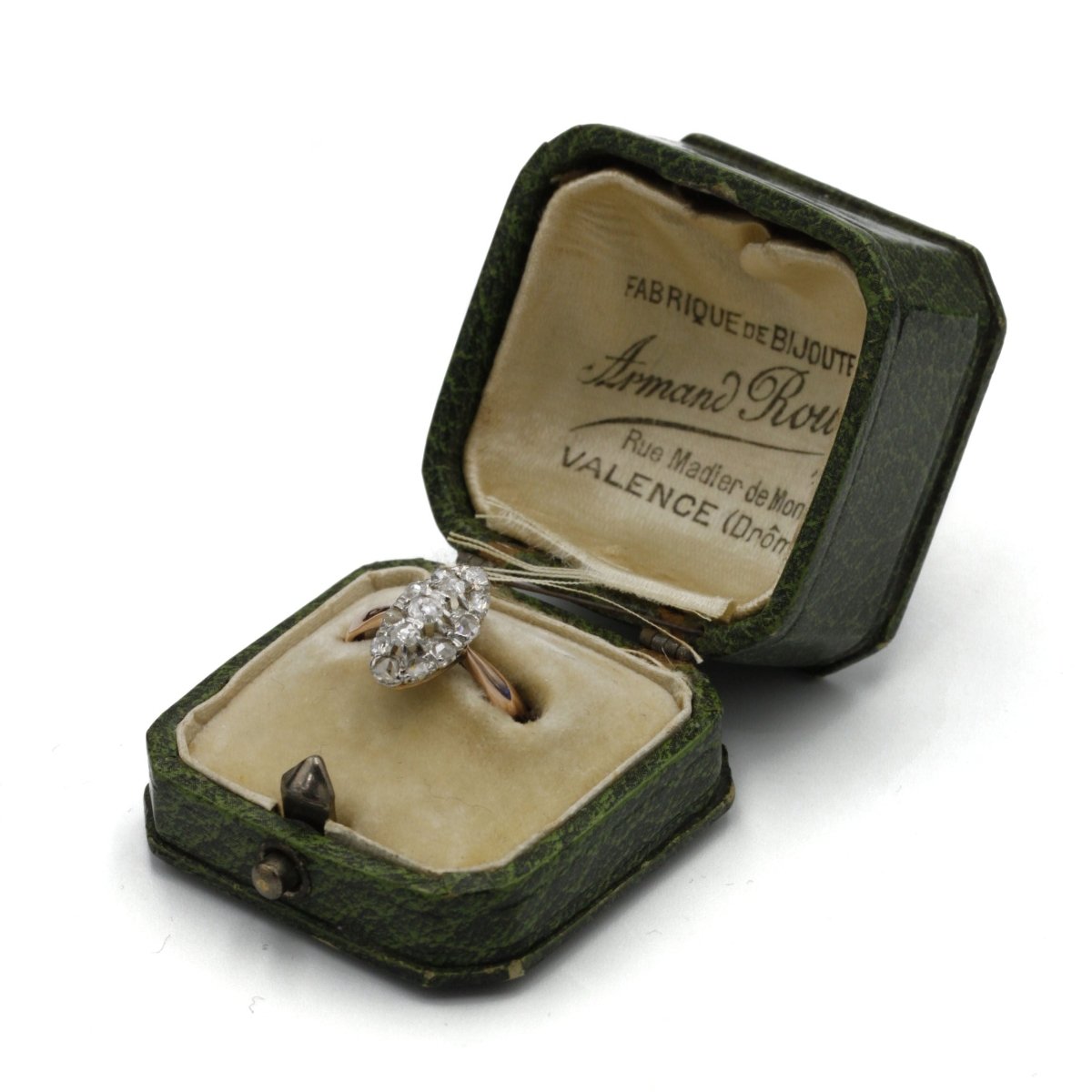 Bague en or rose, platine et diamants - Castafiore