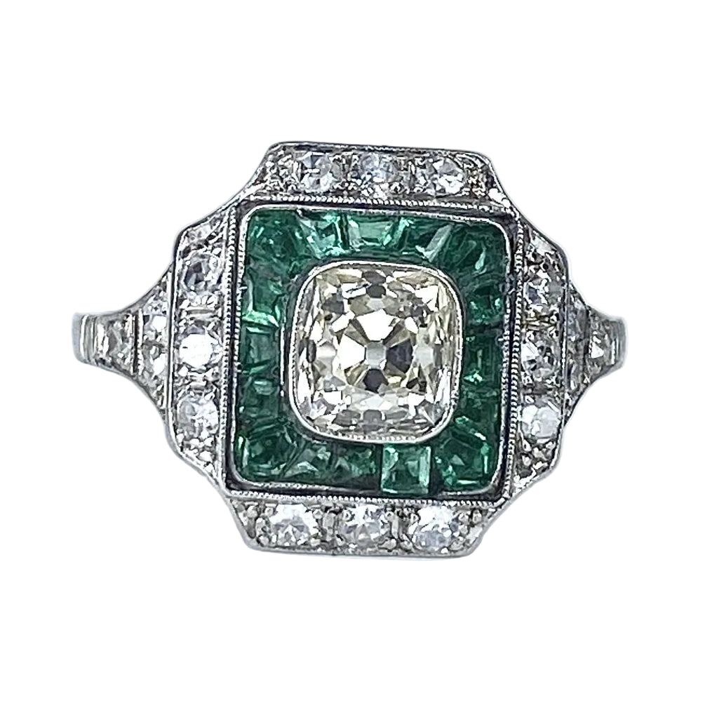 Bague en platine, diamants et émeraudes vers 1900 - Castafiore