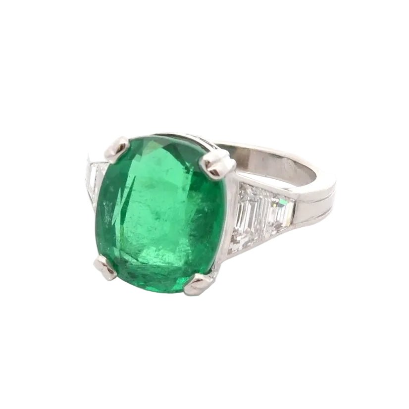 Bague en platine, émeraude et diamants - Castafiore