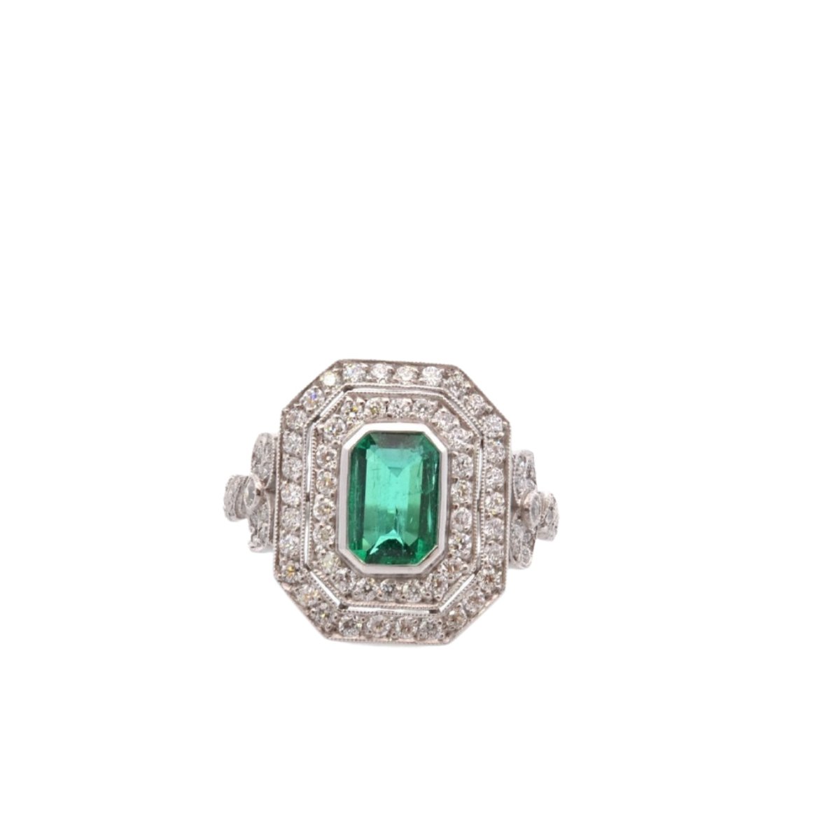 Bague en platine, émeraude et diamants - Castafiore